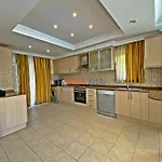 Gold 6 Villa