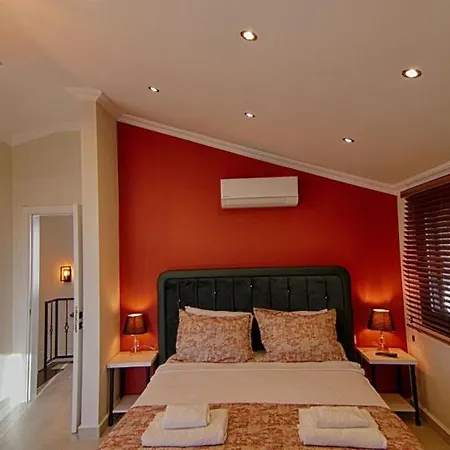 Gold 6 Villa
