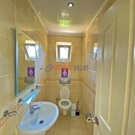 Gold 6 Villa *