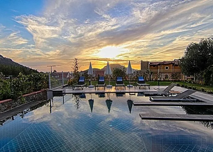 Gold 6 Villa