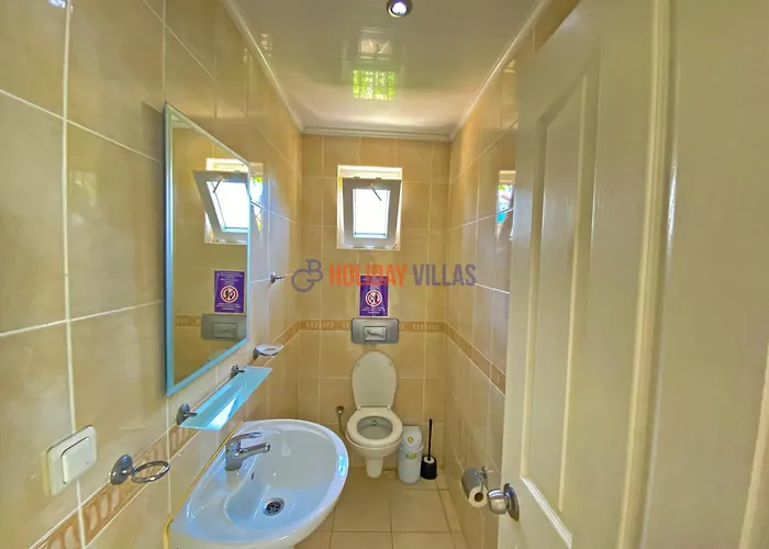 Gold 6 Villa *